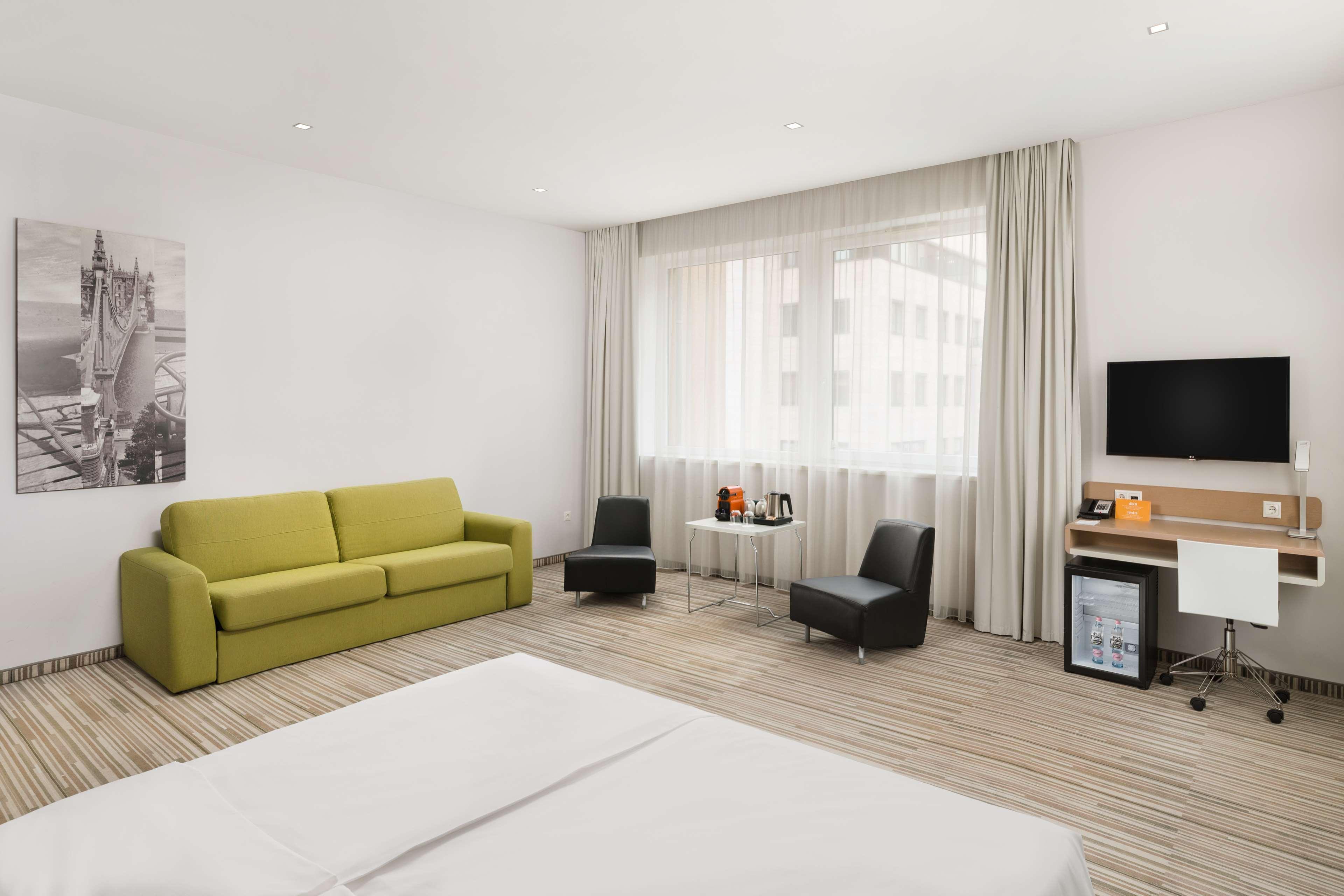 Park Inn By Radisson Budapest Exterior photo